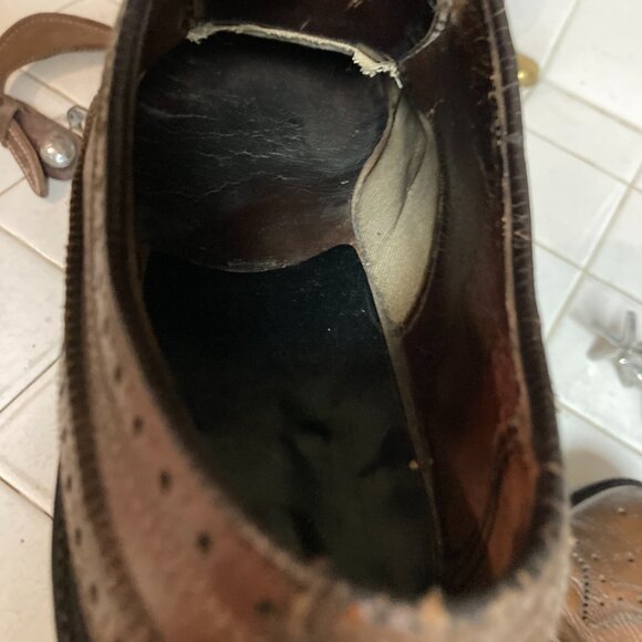 VINTAGE WING TIP MADE IN USA SHOES 9 C main image 6